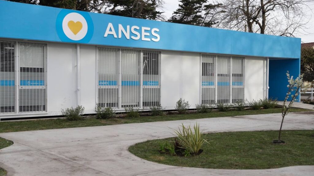 Con aumento: a cuánto llegará la jubilación mínima de ANSES en marzo 2026