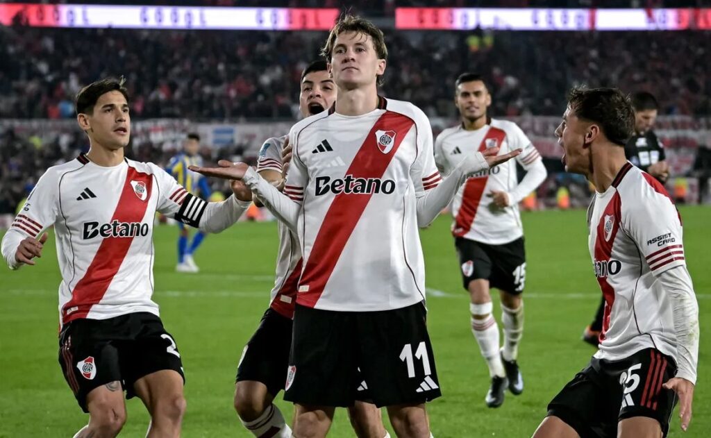 River finalista: los hinchas deliran con el “partidazo” del equipo de Coudet ante Rosario Central