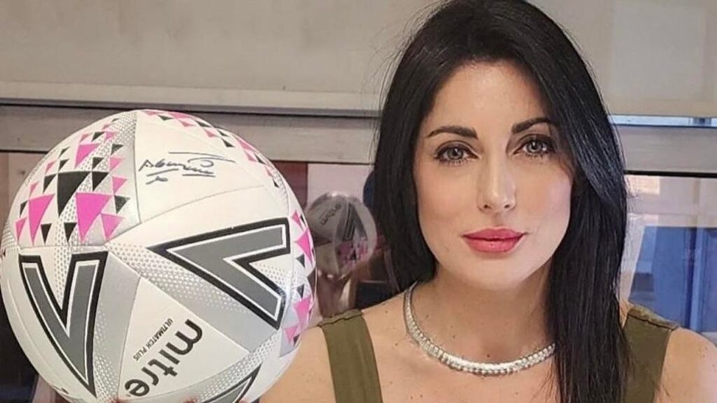 La diputada libertaria Juliana Santillán aprovechó el mal momento de Boca y salió a pegarle a Riquelme