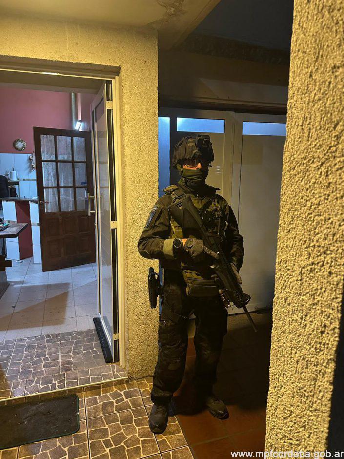 FPA DESBARATÓ DOS ORGANIZACIONES NARCO TRAS 10 ALLANAMIENTOS SIMULTÁNEOS EN RÍO TERCERO Y HERNANDO. OCHO DETENIDOS