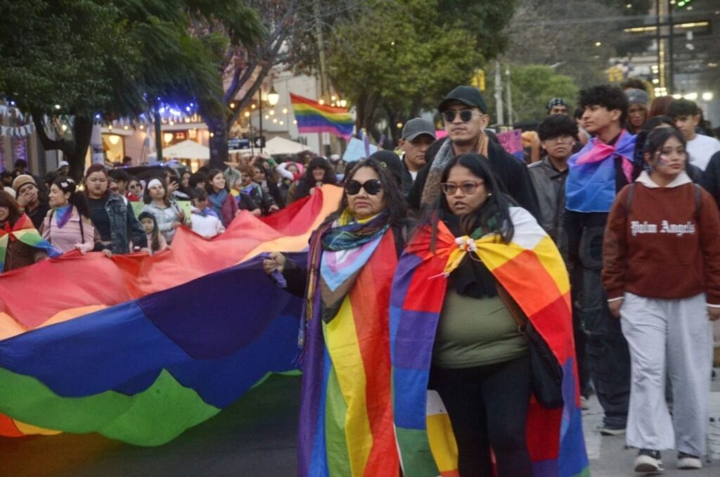 Salta marchó por el Día Internacional del Orgullo LGBTIQ+: diversidad, derechos y reclamos en las calles