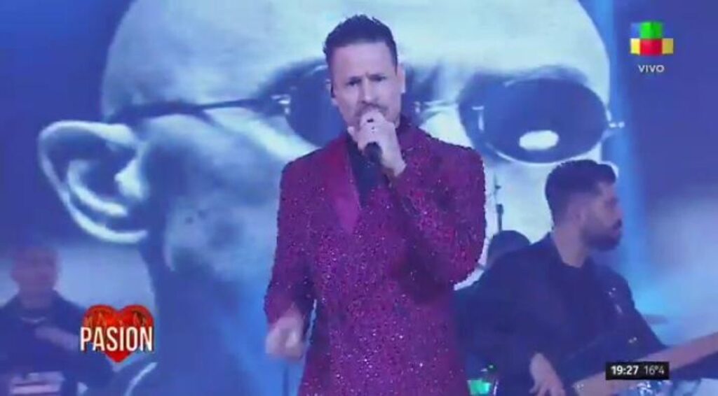 Cumbia y rock unidos por el Indio: el homenaje viral de Rodrigo Tapari en Pasión de Sábado