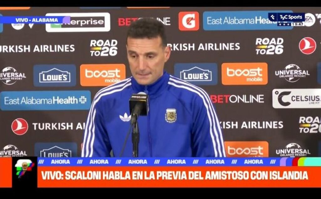 Scaloni se plantó en plena conferencia y desmintió a la prensa europea por las versiones sobre Messi