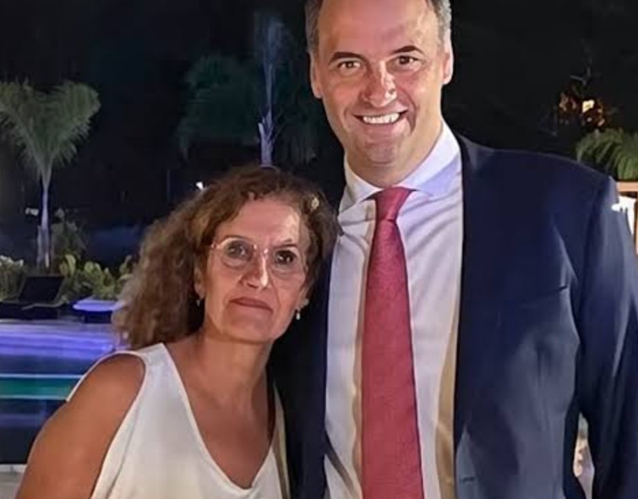 “La amiga le prestó 4.000 dólares y la cagó”: las explosivas acusaciones que salpican a la madre de Adorni