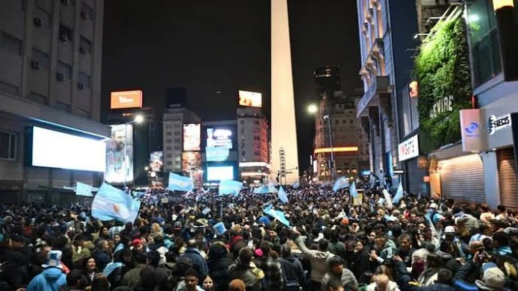 Murió un hombre de 51 años de un infarto durante el partido de Argentina ante Suiza