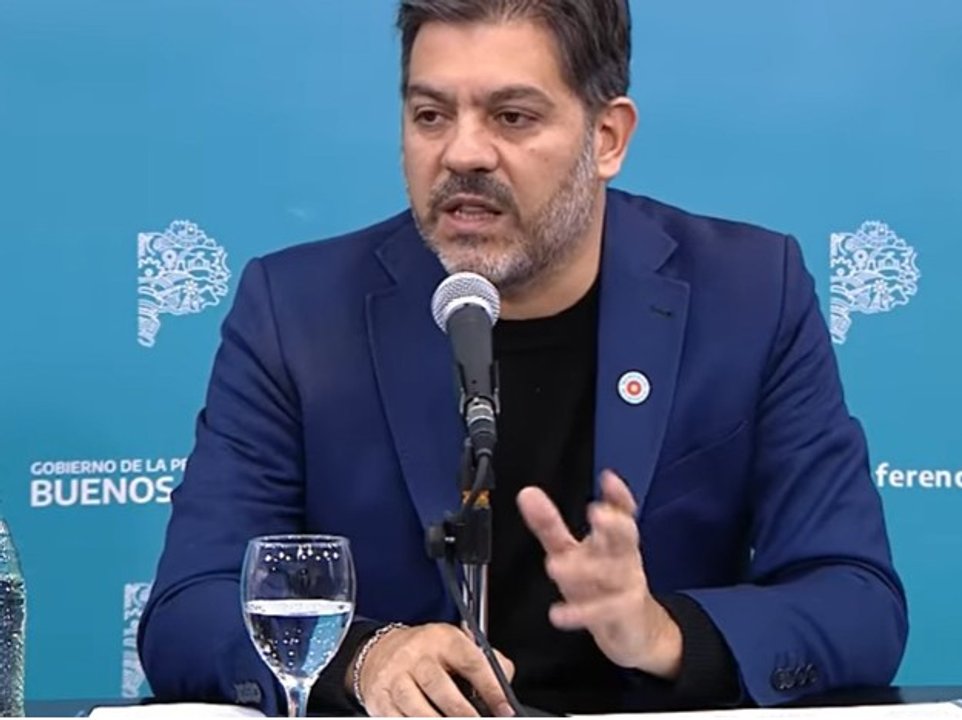 Bianco fue sarcástico con Santilli: “Estará hablando con Caputo para que devuelva la plata que nos robó Milei"