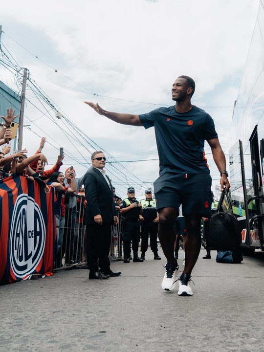 San Lorenzo pagó la deuda a Romaña y evitó que se vaya libre