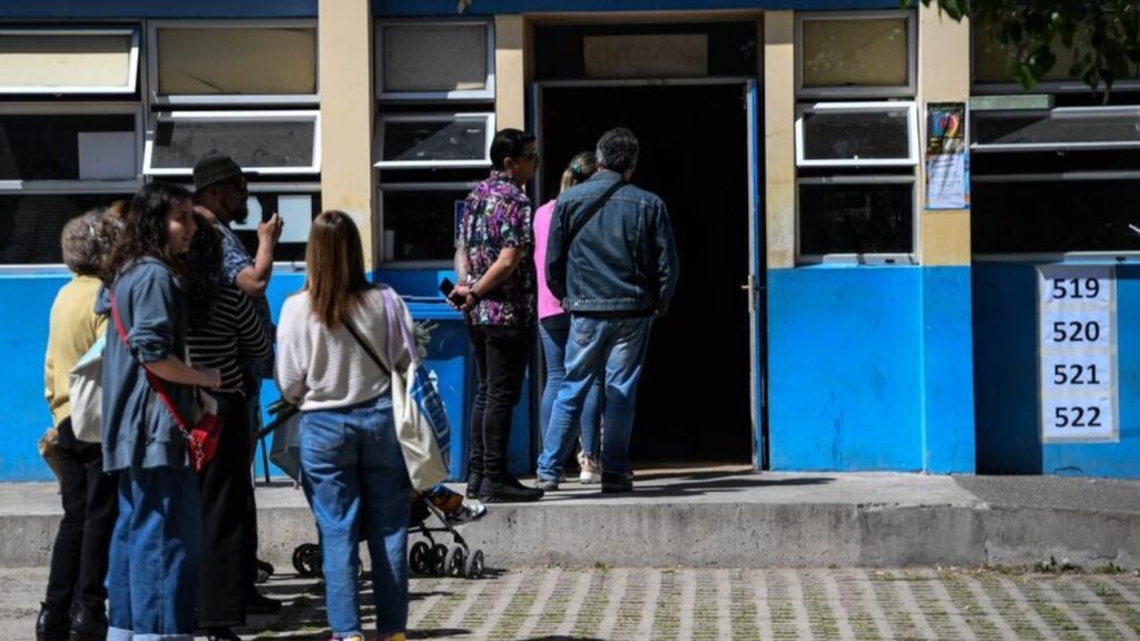 Elecciones en Chile con voto obligatorio por primera vez: 10 preguntas y 10 respuestas