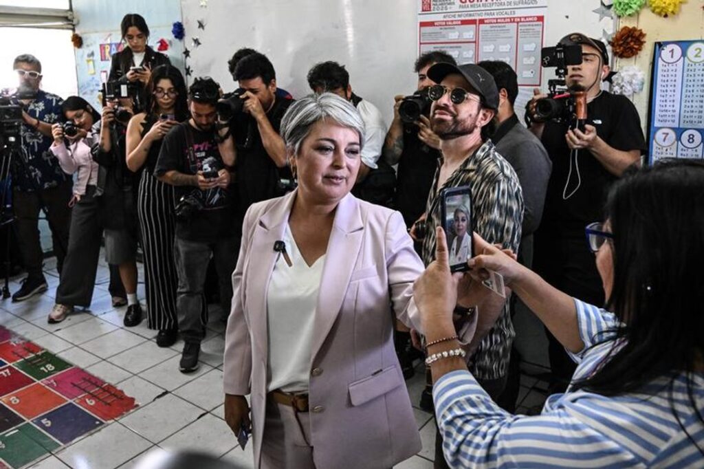 Chile: los primeros resultados del exterior dan ganadora a Jeannete Jara