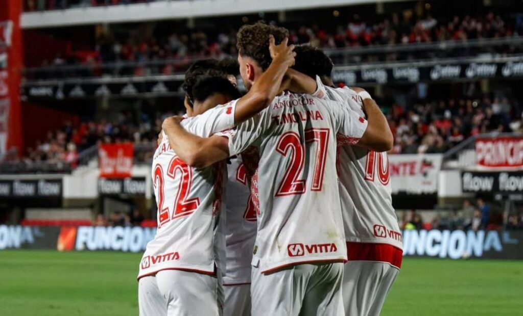 Argentinos Juniors derrotó a Estudiantes y clasificó a los playoffs del Torneo Clausura