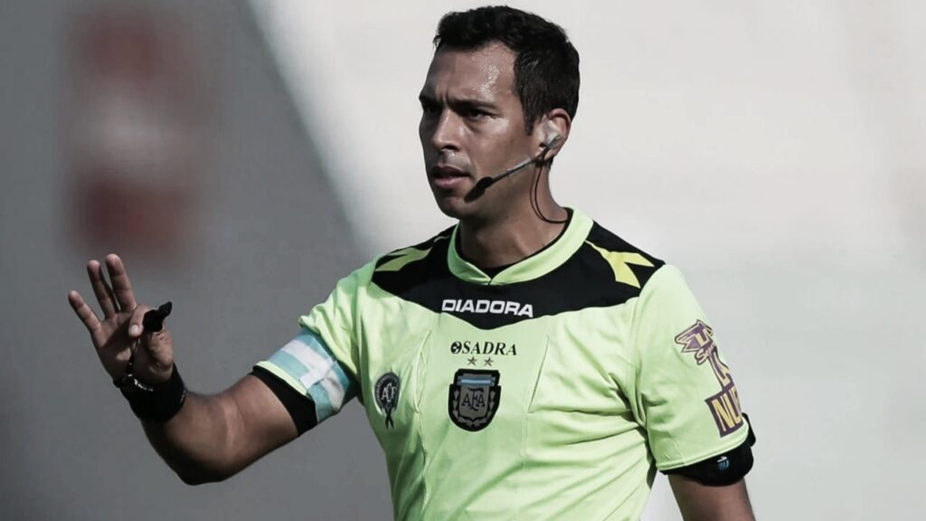 Árbitros confirmados para los octavos de final del Torneo Clausura 2025