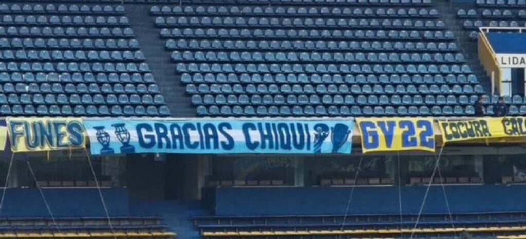 El fútbol argentino, donde chuparle las medias a “Chiqui” Tapia tiene recompensa