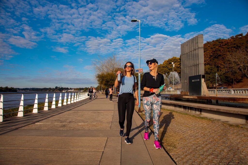 Finde XXL: escapadas a 5 horas de la Ciudad para disfrutar río, pesca y sabores