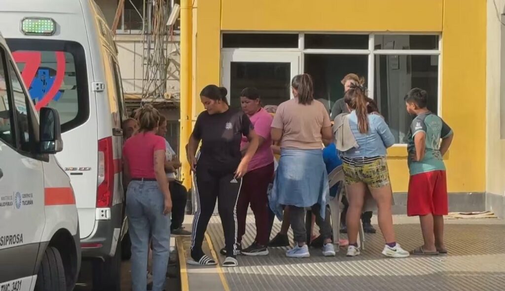 Murió la niña baleada en Tucumán y vecinos incendiaron la casa de los presuntos asesinos