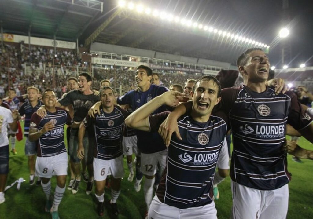 Lanús en finales internacionales y los antecedentes con Atlético Mineiro