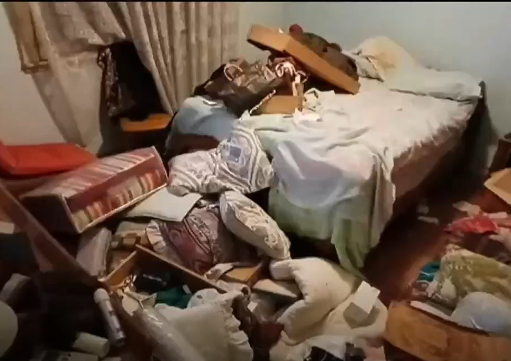 Una jubilada de 91 años fue amordazada en una entradera, mientras dormía