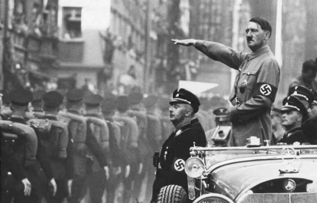 La era de Hitler, un ensayo sobre la obsesión contemporánea con el nazismo