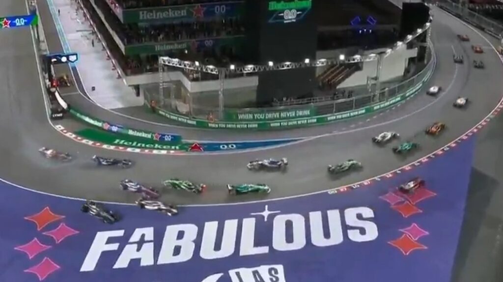 Fórmula 1: largada caótica en Las Vegas; Lando Norris se despistó