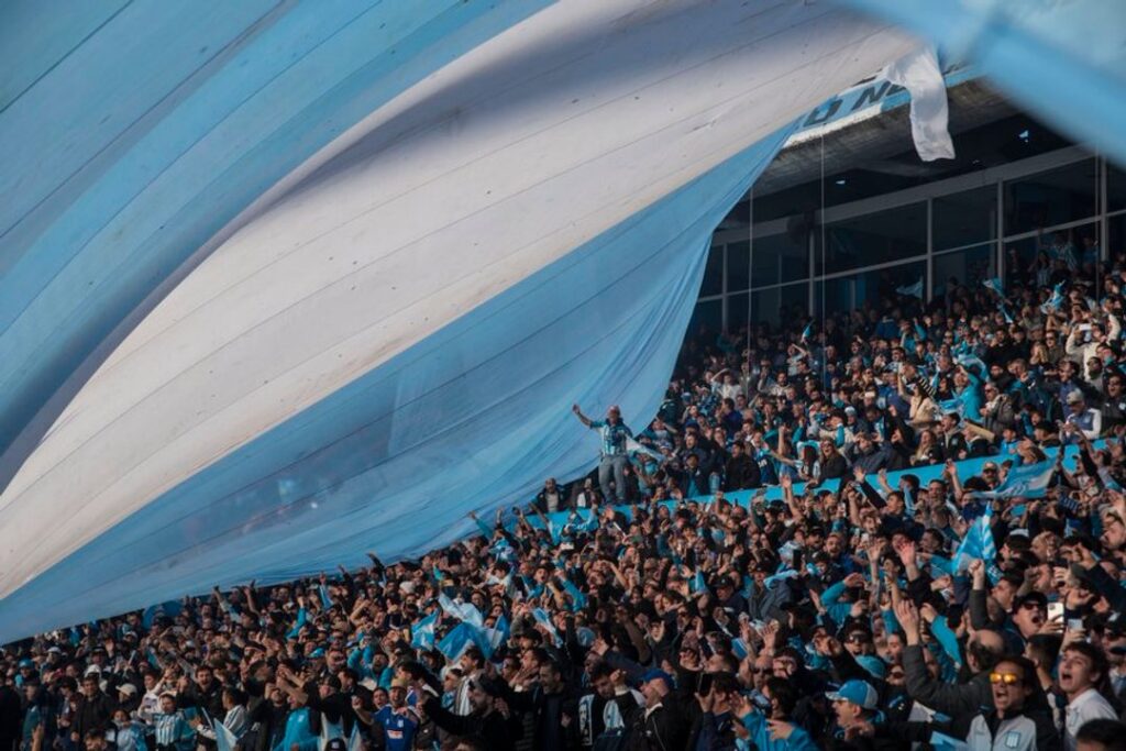 ¿Para Salas? La canción particular que pusieron en el Cilindro en la previa de Racing vs. River