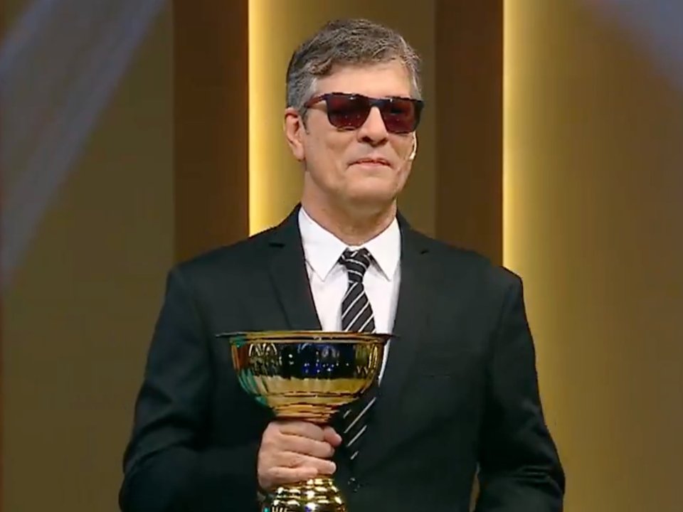 “El campeón de la TV“: irónico sketch de Mario Pergolini para burlarse de la AFA