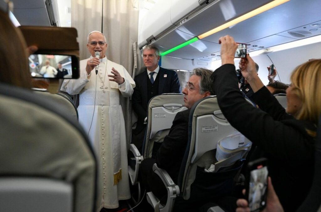 El Papa León XIV inició su viaje por Medio Oriente