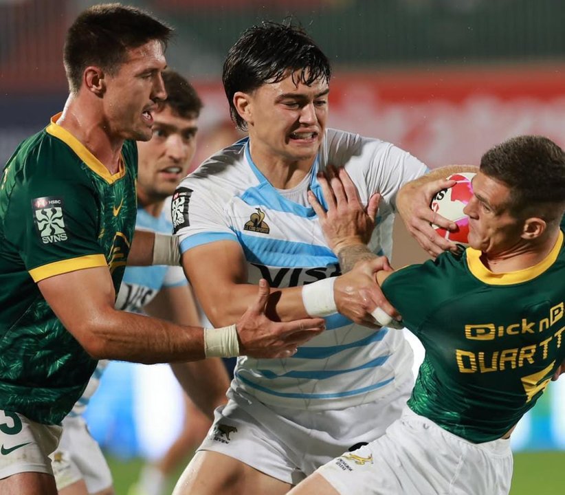Sorprendente: Los Pumas 7s vencieron a Sudáfrica y siguen con vida en Dubai
