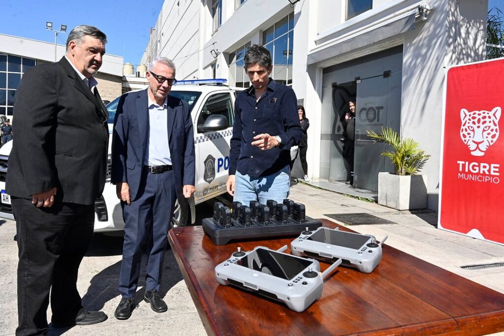 Tigre refuerza su seguridad con tótems inteligentes en plazas y zonas turísticas