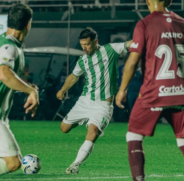 El referente de Banfield Sergio Vittor explicó la ausencia del plantel a un entrenamiento de la semana pasada