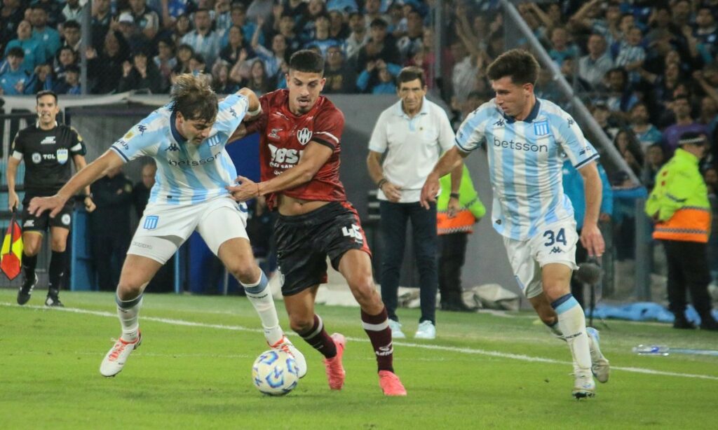 Racing necesita escalar posiciones para meterse en la próxima Libertadores