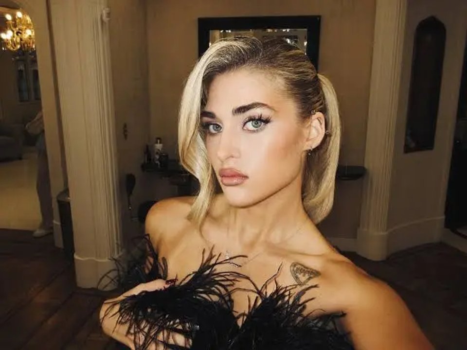 Marta Fort fulminó a Virginia Gallardo por usar la imagen de su padre: “Me parece bastante de cuarta”