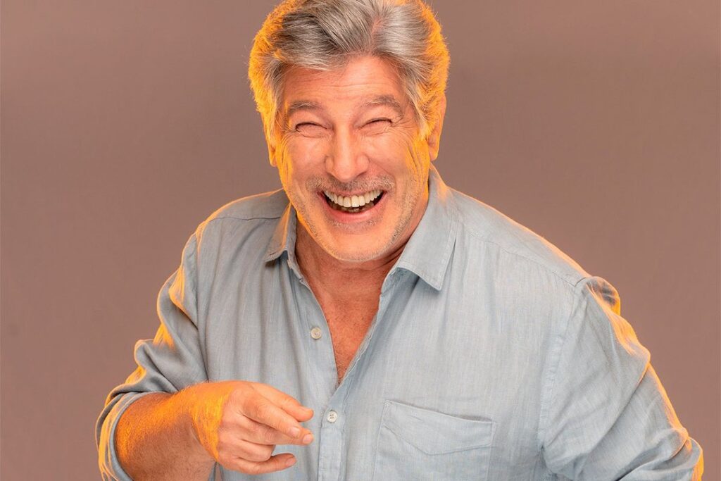 Pachu Peña y su nueva pareja, una diseñadora 19 años menor que él