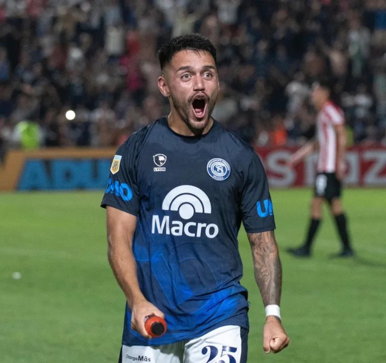 Video: Independiente Rivadavia se quedó con un jugador menos en la final de la Copa Argentina