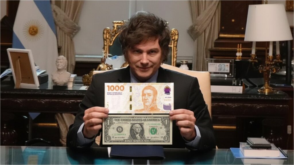 Financial Times asegura que Trump impulsa la dolarización global y ve a Argentina como "candidato principal"