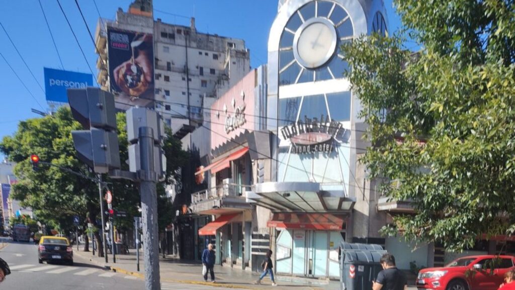 Adiós a un ícono de Belgrano: van a demoler la histórica cúpula del Manhattan Club Grand Café
