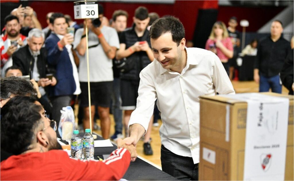 Quién es Stefano Di Carlo, el sucesor de Brito que arrasó en River y buscará techar el Monumental