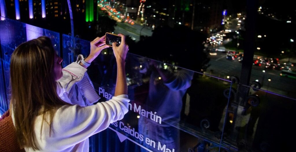 Miles de personas celebran una nueva edición de la Noche de los Museos