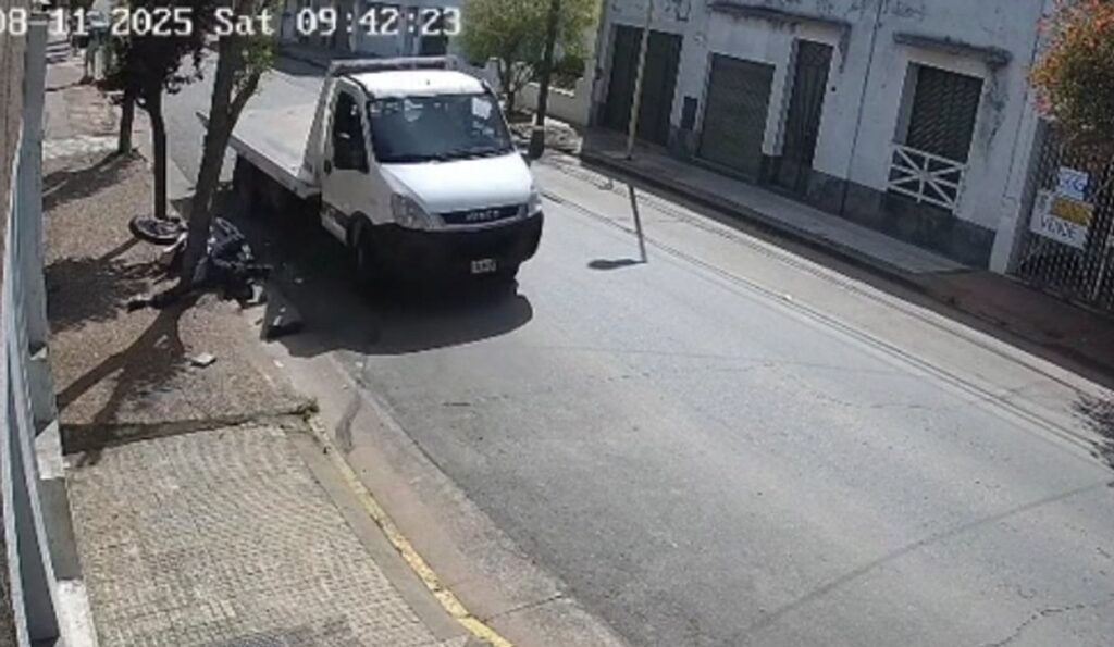 Azul: detuvieron a un camionero por la muerte de un motociclista tras una discusión callejera