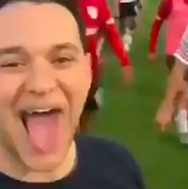 El escándalo post Superclásico: Salas golpeó el celular de un hincha y el video se hizo viral