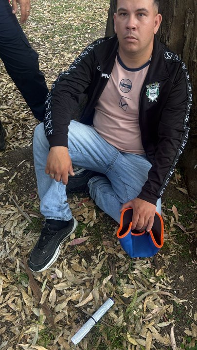 Detuvieron al hincha de Gimnasia que arrojó un martillo al árbitro Yael Falcón Pérez