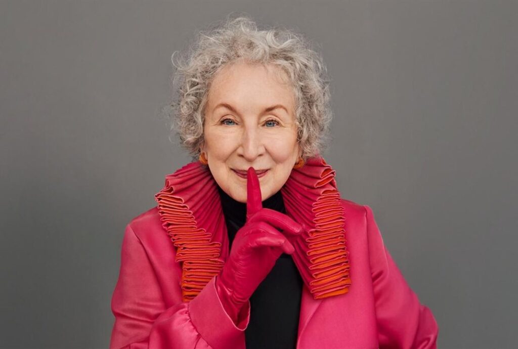 Margaret Atwood aseguró que la última dictadura argentina inspiró El cuento de la criada