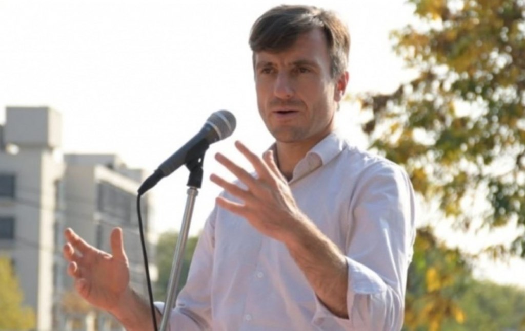 Ghi cruzó a Ratazzi por “deshumanizar y estigmatizar a millones de bonaerenses”