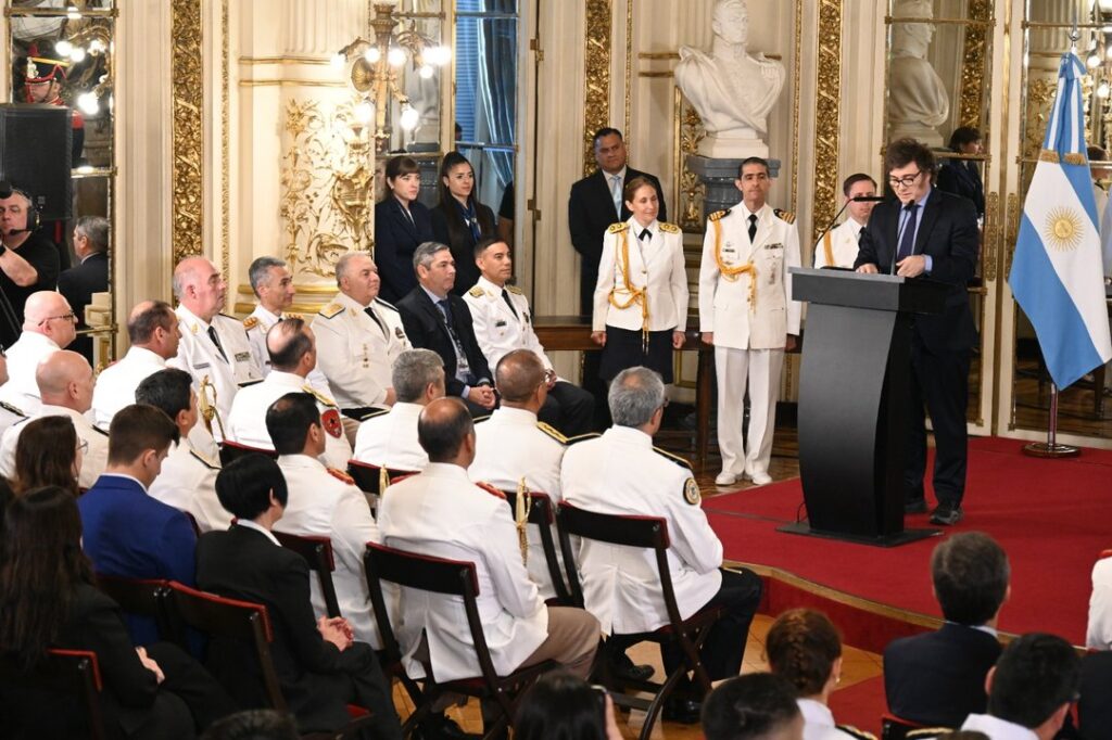 Javier Milei encabeza el ascenso de las Fuerzas de Seguridad: qué incluye la ceremonia