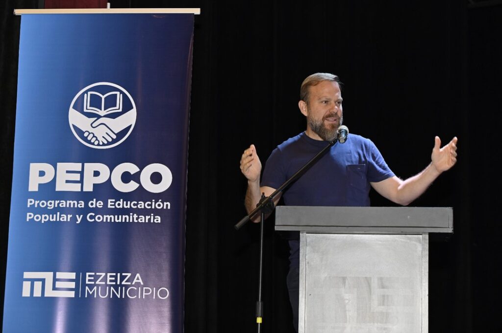 Ezeiza lanzó PEPCO: programa de educación popular y comunitaria para sus 10 UDI