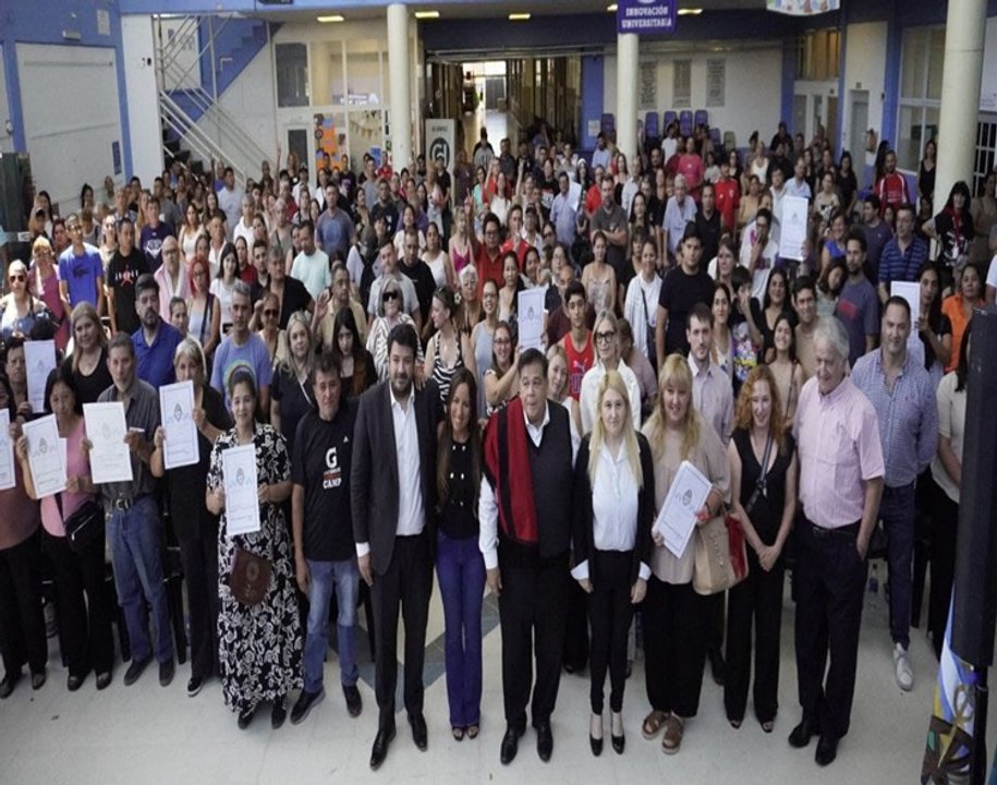 José C. Paz entrega 346 escrituras y acelera la regularización dominial