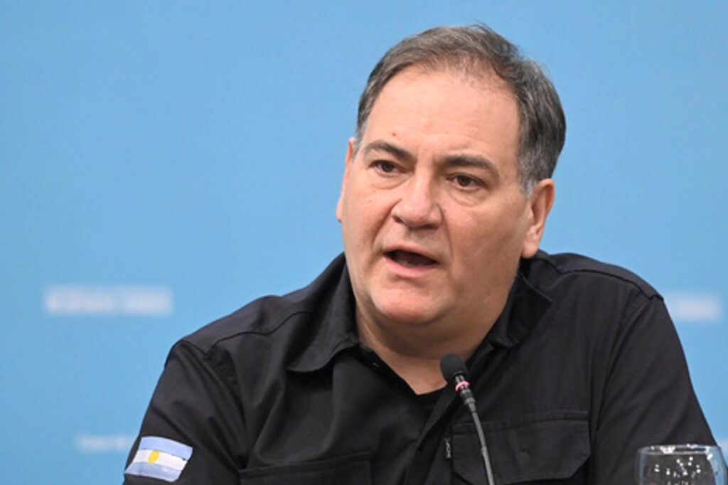 Javier Alonso: “Si creemos que la protesta es un delito, esto es una dictadura”