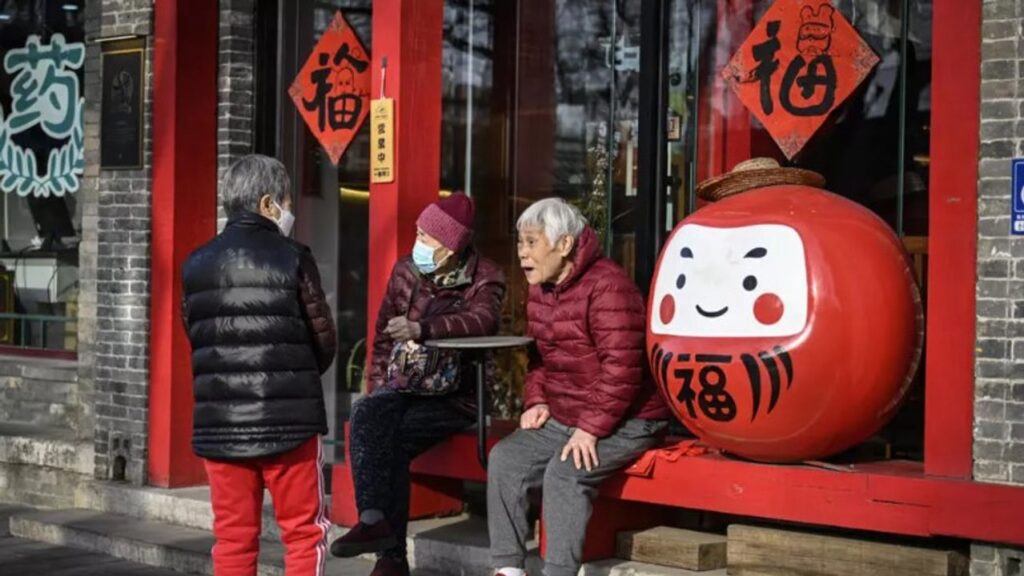 Una de las app más vendidas en China se dirige a personas solas y se llama:  '¿Estás muerto?'