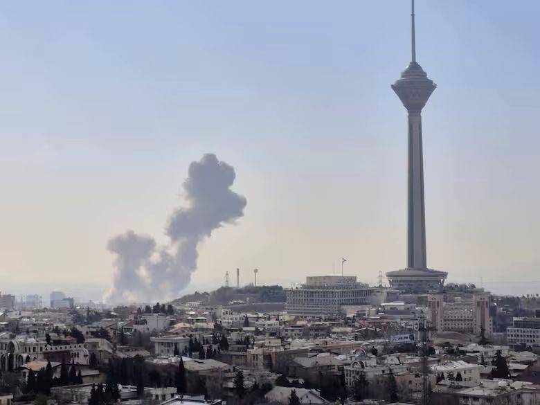 La primera reacción de Irán tras el ataque de Estados Unidos e Israel