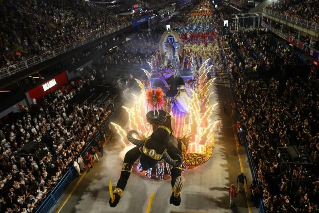 Carnaval de Río de Janeiro: samba, historia y emoción en el Sambódromo