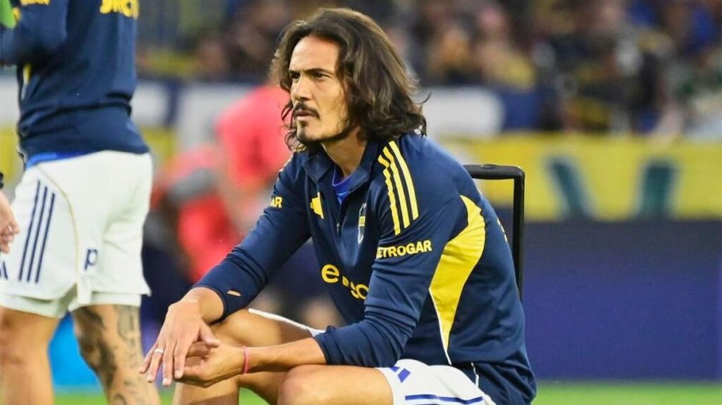 Cavani asoma como titular en Boca para el clásico ante Racing