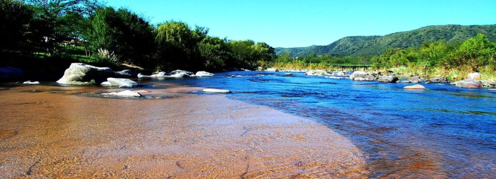 Esta es la escapada con río y tradición que está en Córdoba y es perfecta para hacer en familia